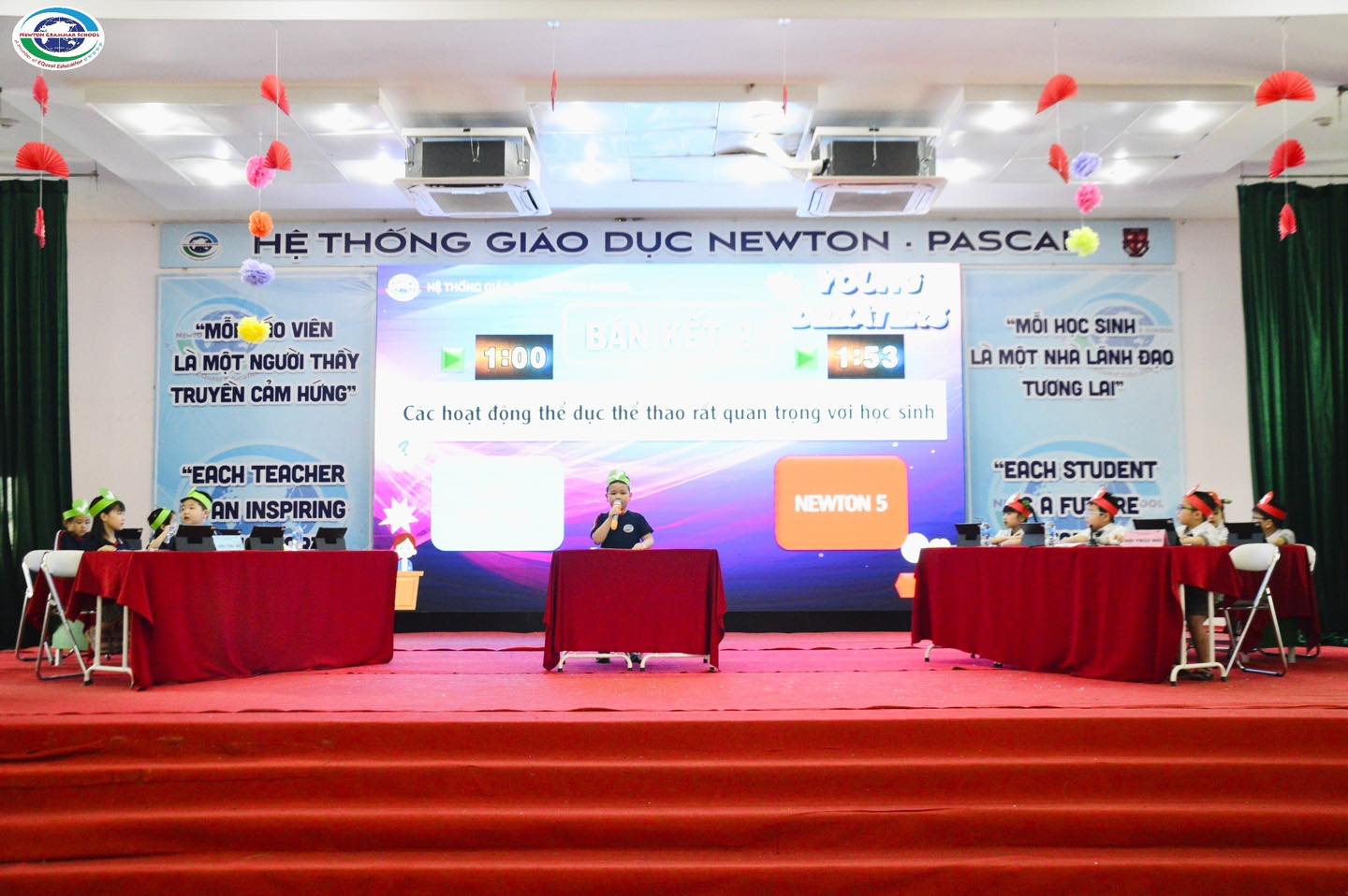 Young Debaters 2023: Sân chơi tranh biện đầy kịch tính