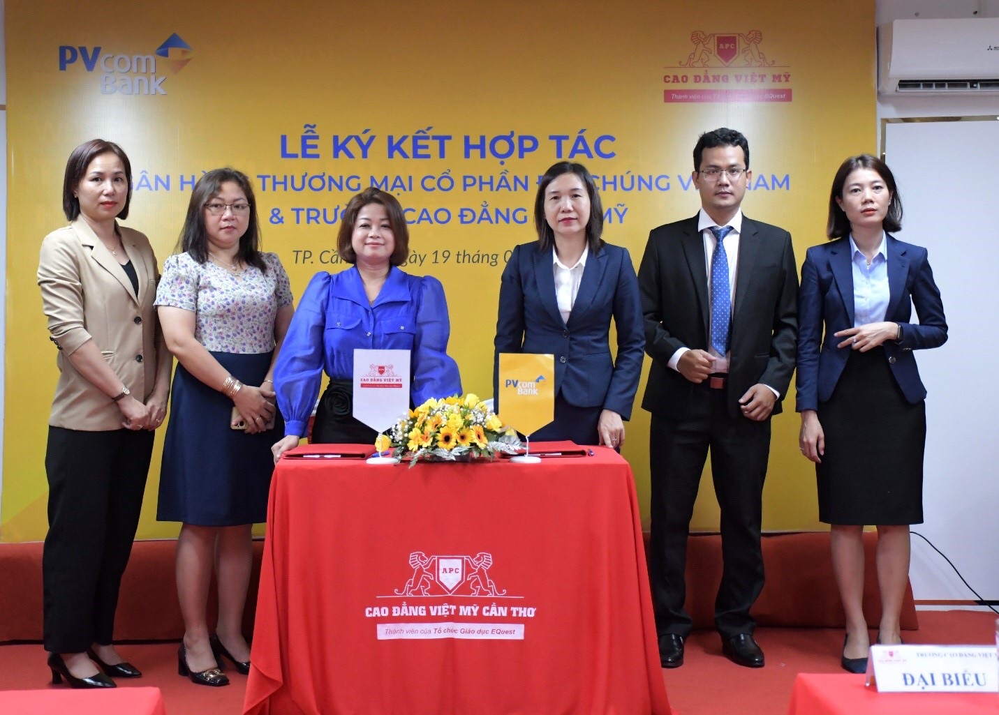 PVcomBank ký thỏa thuận hợp tác với trường Cao đẳng Việt Mỹ