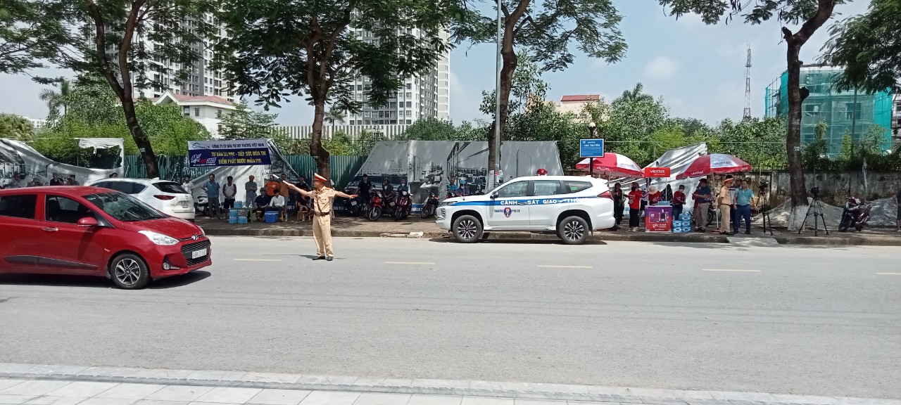 Bắc Ninh: Phòng CSGT Công an tỉnh Bắc Ninh tăng cường công tác đảm bảo TTATGT trong kỳ thi tốt nghiệp THPT 2023