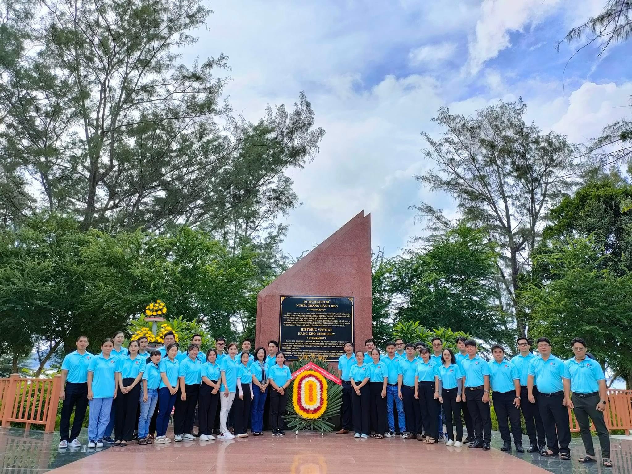 Quận Đoàn quận Gò Vấp tổ chức hành trình thăm và dâng hương mộ các anh hùng, liệt sĩ tại huyện Côn Đảo, tỉnh Bà Rịa – Vũng Tàu