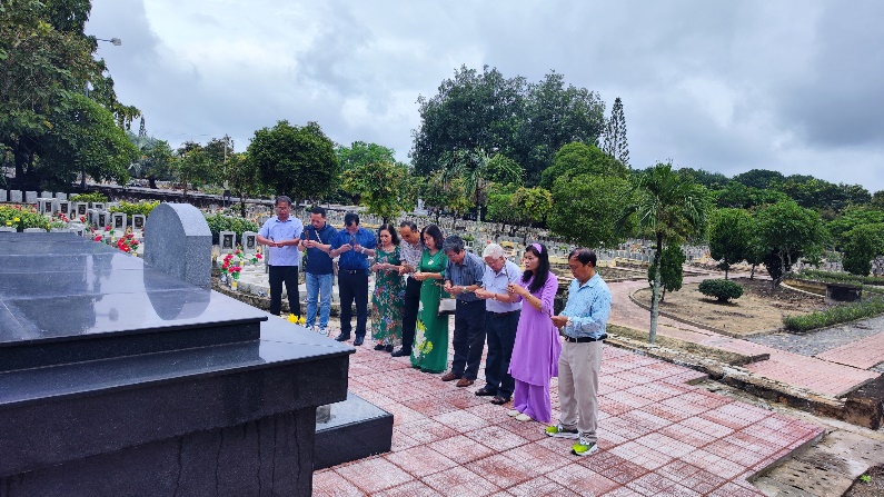 HOẠT ĐỘNG CỦA HỘI CỰU GIÁO CHỨC CÁC ĐỊA PHƯƠNG NHÂN DỊP KỶ NIỆM 76 NĂM NGÀY THƯƠNG BINH - LIỆT SỸ 27/7