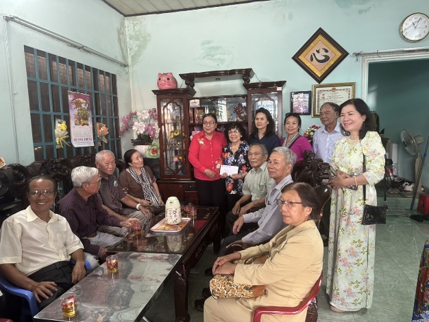 HOẠT ĐỘNG CỦA HỘI CỰU GIÁO CHỨC CÁC ĐỊA PHƯƠNG NHÂN DỊP KỶ NIỆM 76 NĂM NGÀY THƯƠNG BINH - LIỆT SỸ 27/7