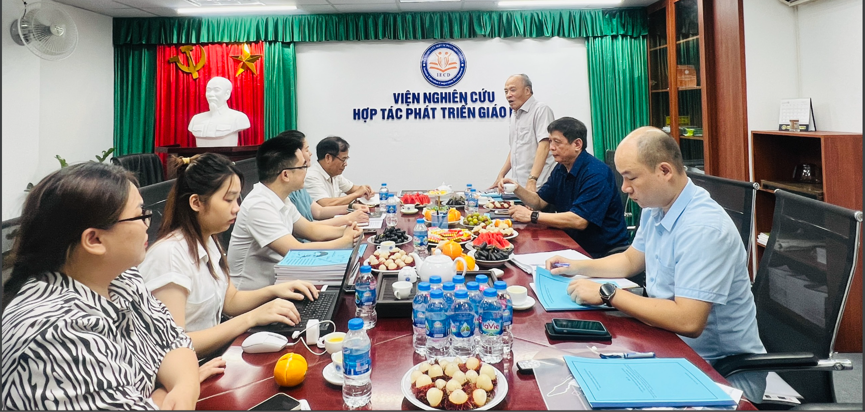 Món quà đặc biệt – Hợp tác vững bền giữa Viện Nghiên cứu Hợp tác Phát triển Giáo dục và Trường Cao đẳng Kinh tế - Kỹ thuật Thương Mại