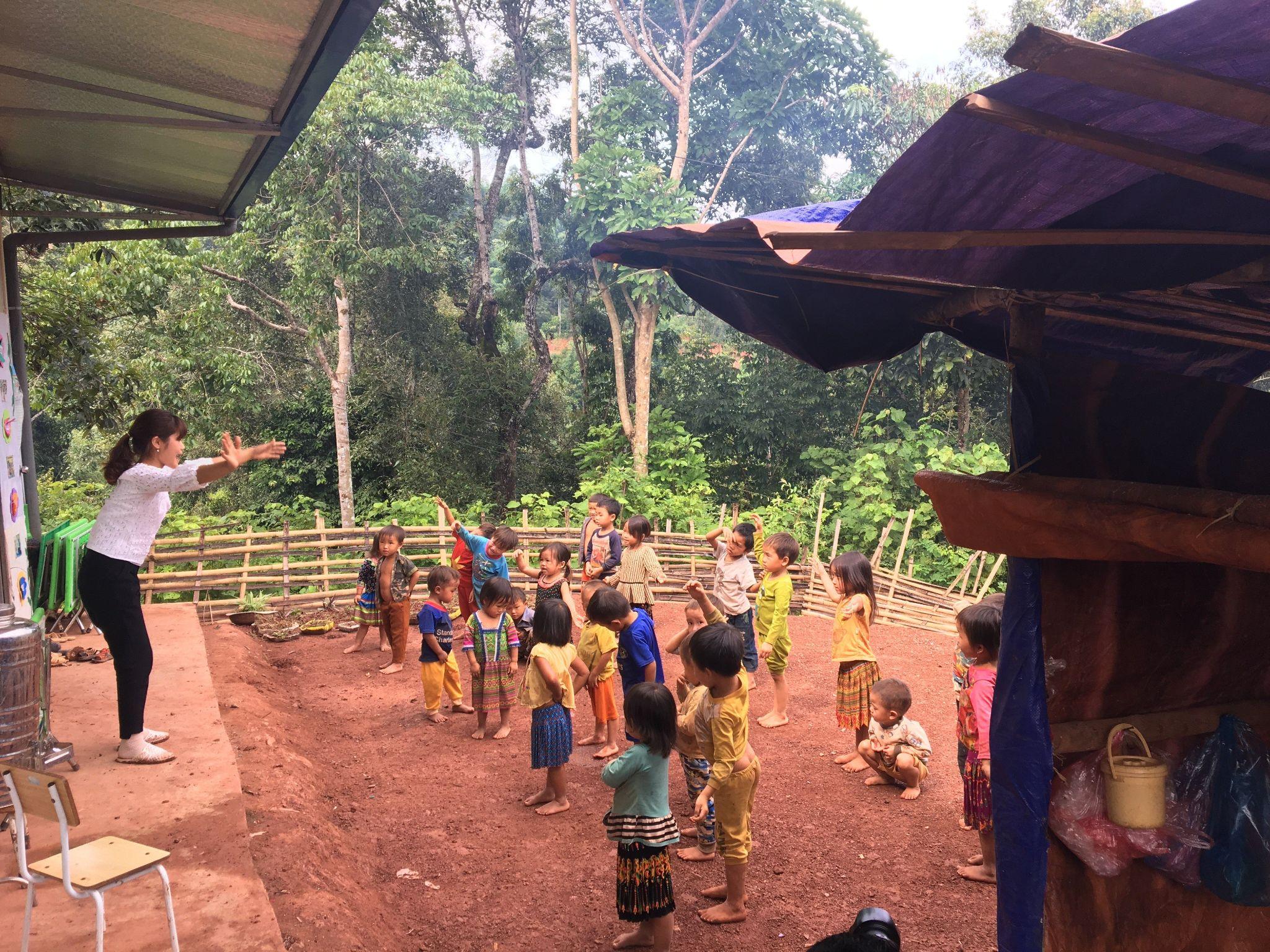 Lương, phụ cấp chưa tạo động lực cho giáo viên yêu nghề