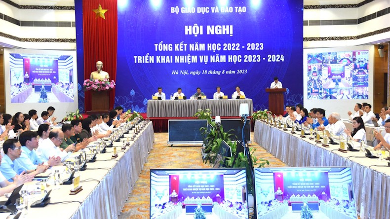 Hoàn thiện hành lang pháp lý thuận lợi để thực hiện đổi mới giáo dục, đào tạo