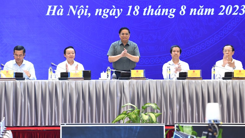 Hoàn thiện hành lang pháp lý thuận lợi để thực hiện đổi mới giáo dục, đào tạo