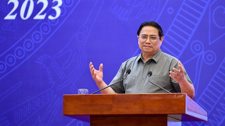 Hoàn thiện hành lang pháp lý thuận lợi để thực hiện đổi mới giáo dục, đào tạo