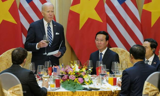 NGUYỄN DU - TRUYỆN KIỀU TRONG ĐỜI SỐNG VĂN HÓA VIỆT NAM VÀ BẠN BÈ QUỐC TẾ