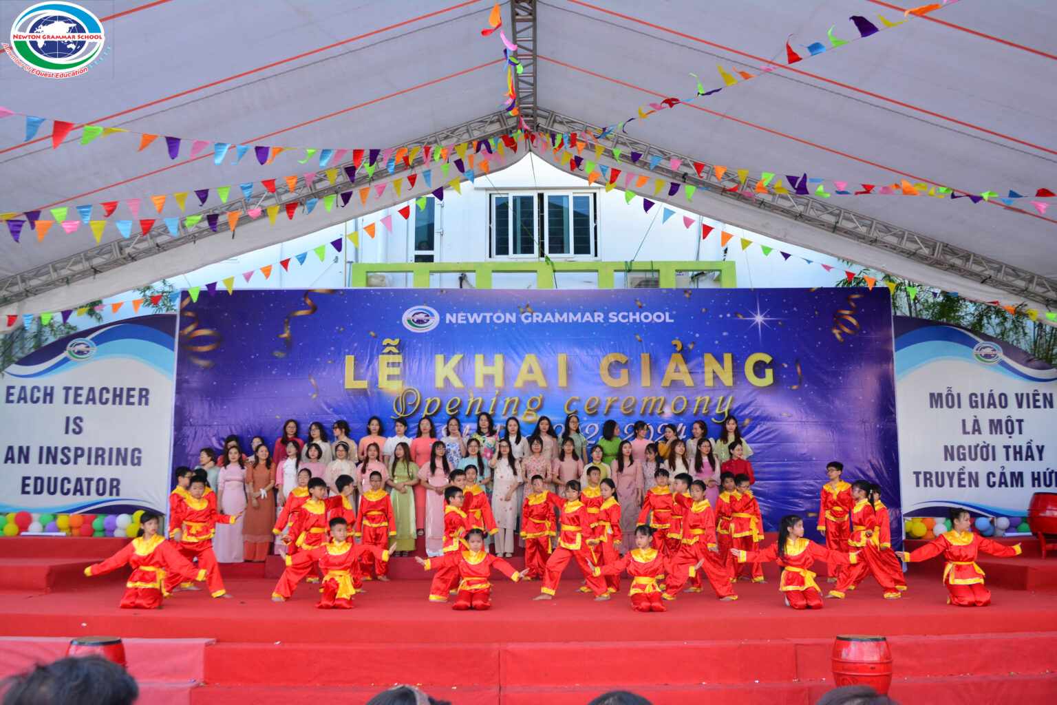 RỘN RÀNG KHÔNG KHÍ LỄ KHAI GIẢNG NĂM HỌC 2023 – 2024 TRƯỜNG TIỂU HỌC I-SẮC NIU-TƠN