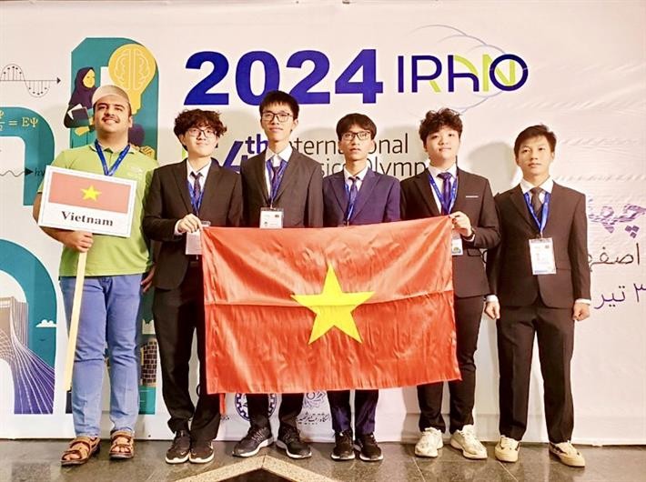 KẾT QUẢ THI OLYMPIC QUỐC TẾ VÀ KHU VỰC NĂM 2024, NHIỀU HỌC SINH VIỆT NAM ĐẠT ĐIỂM SỐ CAO
