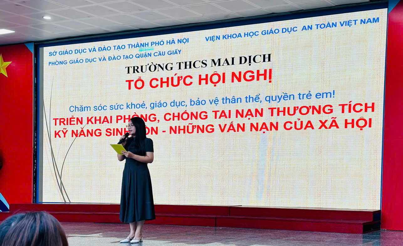 Trường THCS Mai Dịch: Tập huấn kỹ năng phòng, chống tai nạn thương tích, kỹ năng sinh tồn - Những vấn nạn của Xã hội