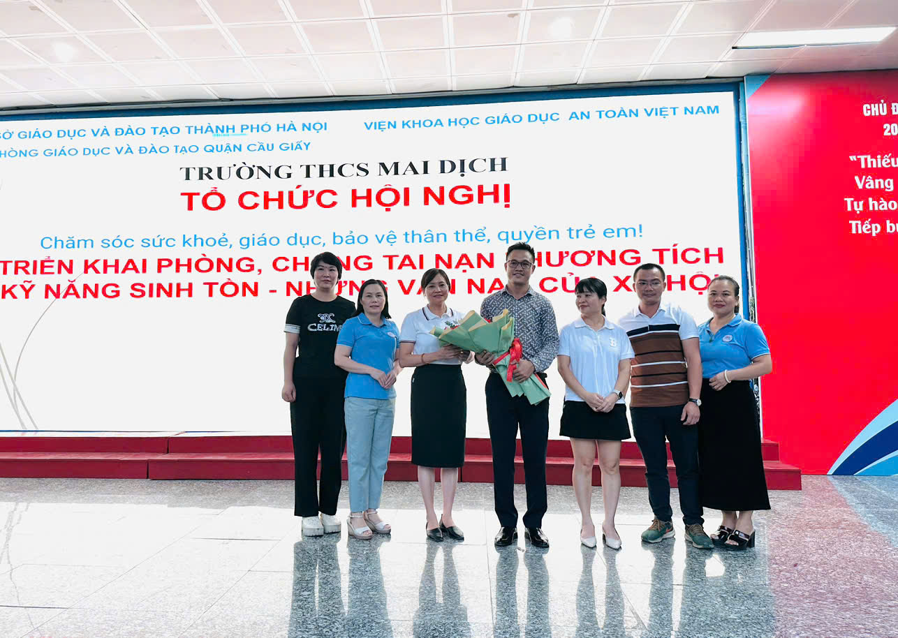 Trường THCS Mai Dịch: Tập huấn kỹ năng phòng, chống tai nạn thương tích, kỹ năng sinh tồn - Những vấn nạn của Xã hội