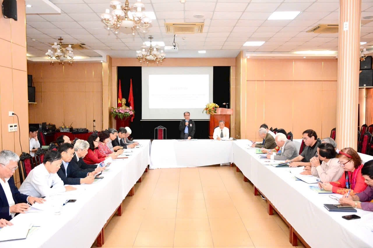 HỘI CỰU GIÁO CHỨC CƠ QUAN BỘ GIÁO DỤC ĐÀO TẠO TỔ CHỨC HỘI THẢO ĐÓNG GÓP Ý KIẾN XÂY DỰNG LUẬT NHÀ GIÁO
