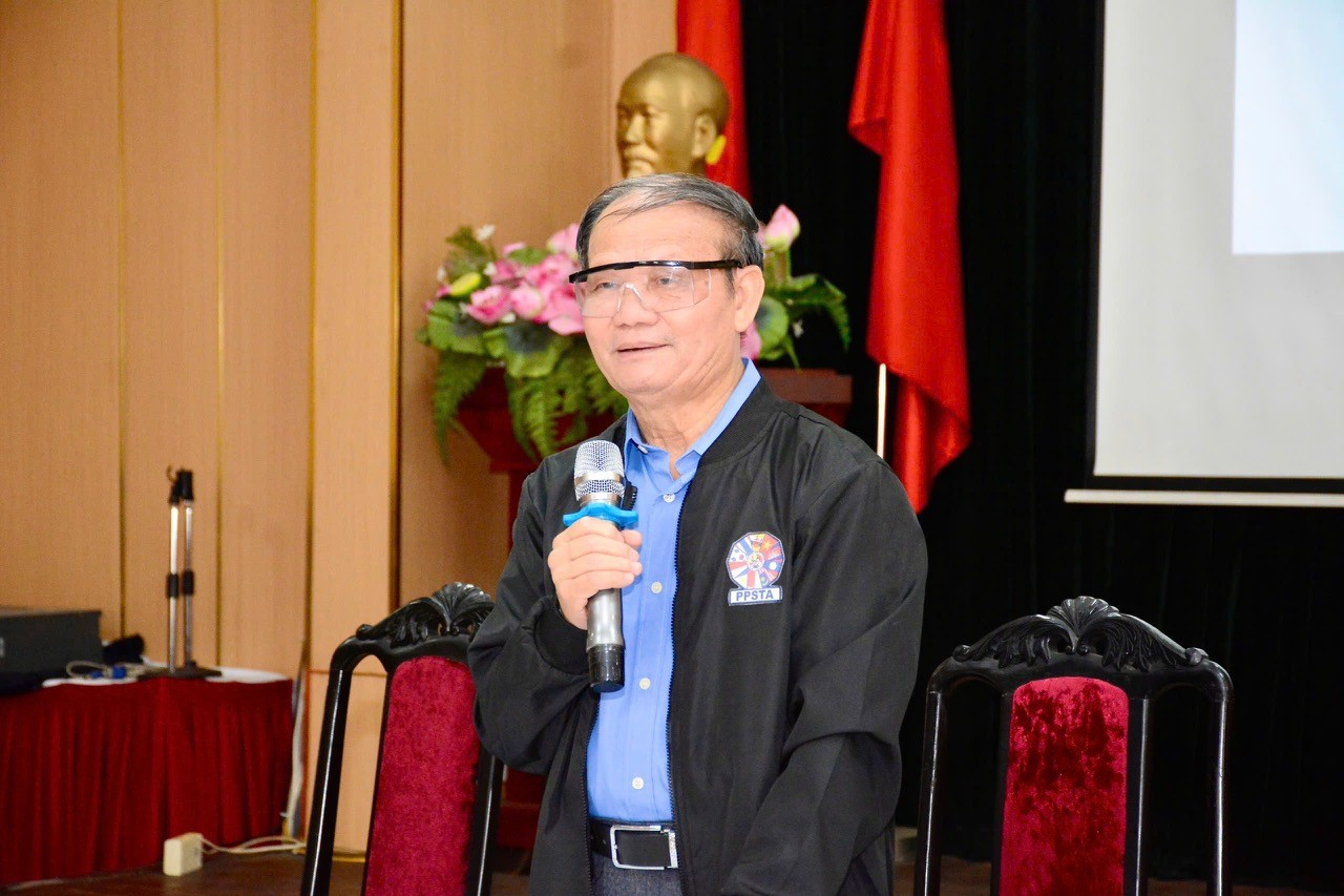 HỘI CỰU GIÁO CHỨC CƠ QUAN BỘ GIÁO DỤC ĐÀO TẠO TỔ CHỨC HỘI THẢO ĐÓNG GÓP Ý KIẾN XÂY DỰNG LUẬT NHÀ GIÁO