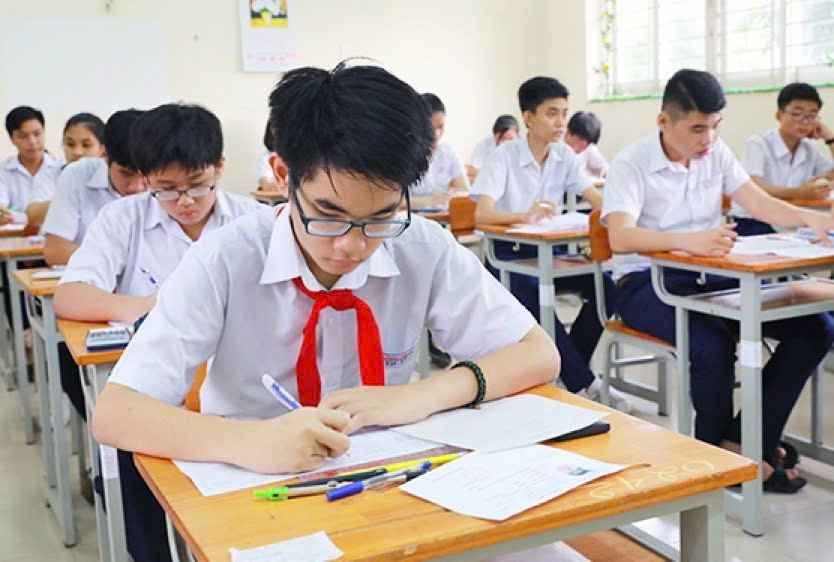 Gấp rút điều chỉnh thời gian công bố môn thi vào 10
