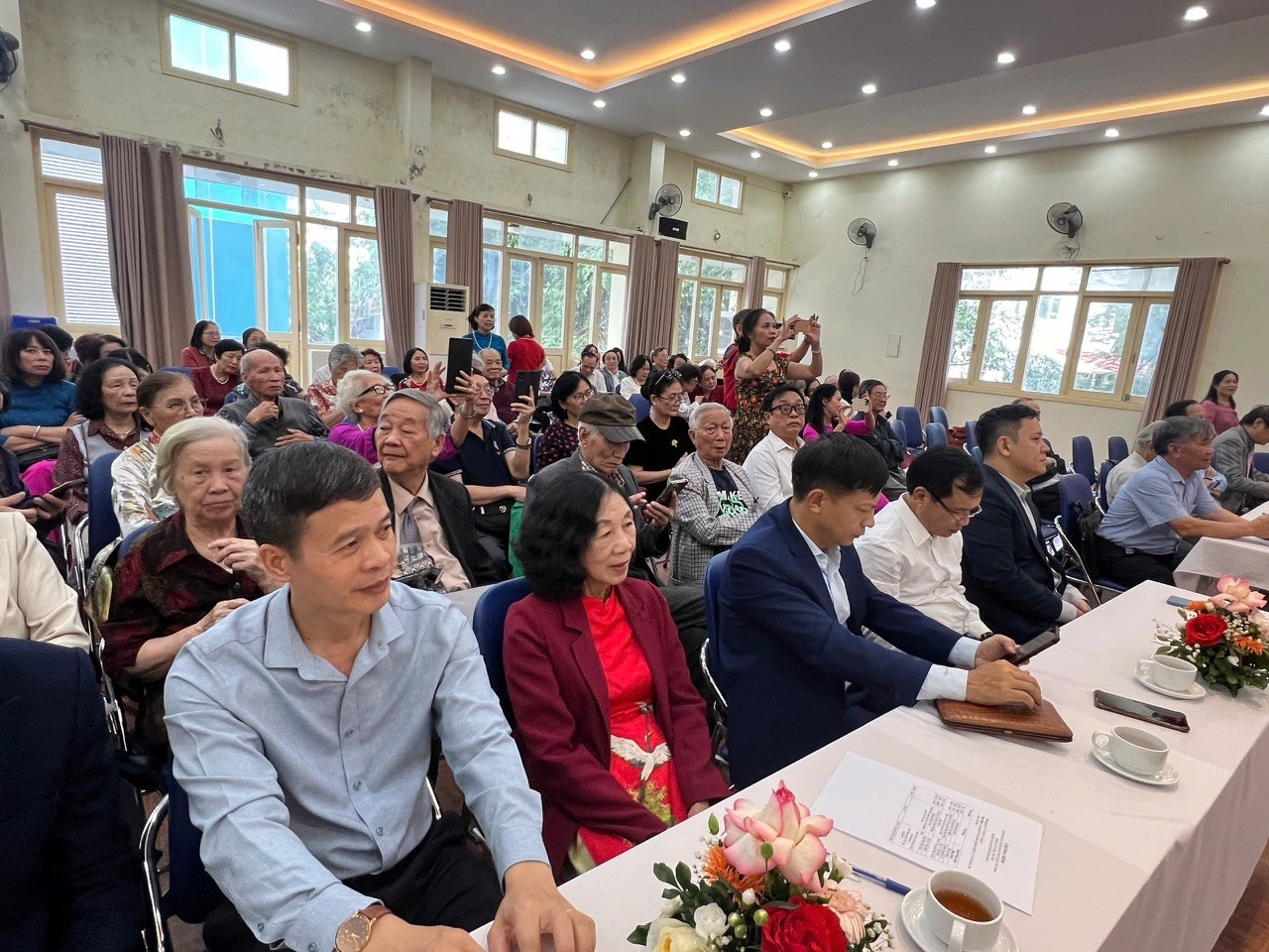 CỰU GIÁO CHỨC VIỆN KHOA HỌC GIÁO DỤC VIỆT NAM TỔNG KẾT CÔNG TÁC HỘI NĂM 2024 MỪNG THỌ HỘI VIÊN