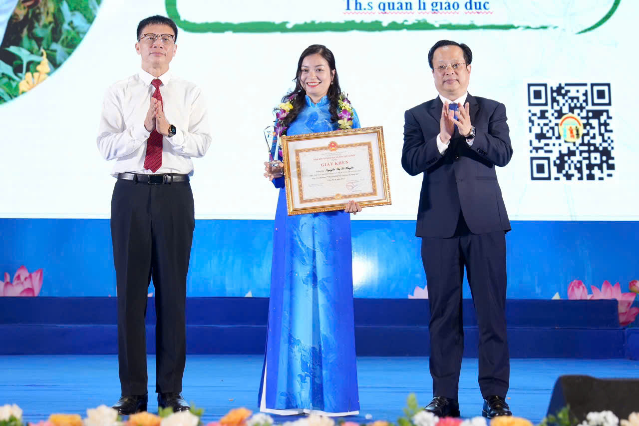 Nhà giáo sáng tạo và tâm huyết với nghề !