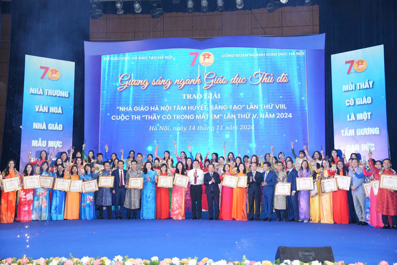 Nhà giáo sáng tạo và tâm huyết với nghề !
