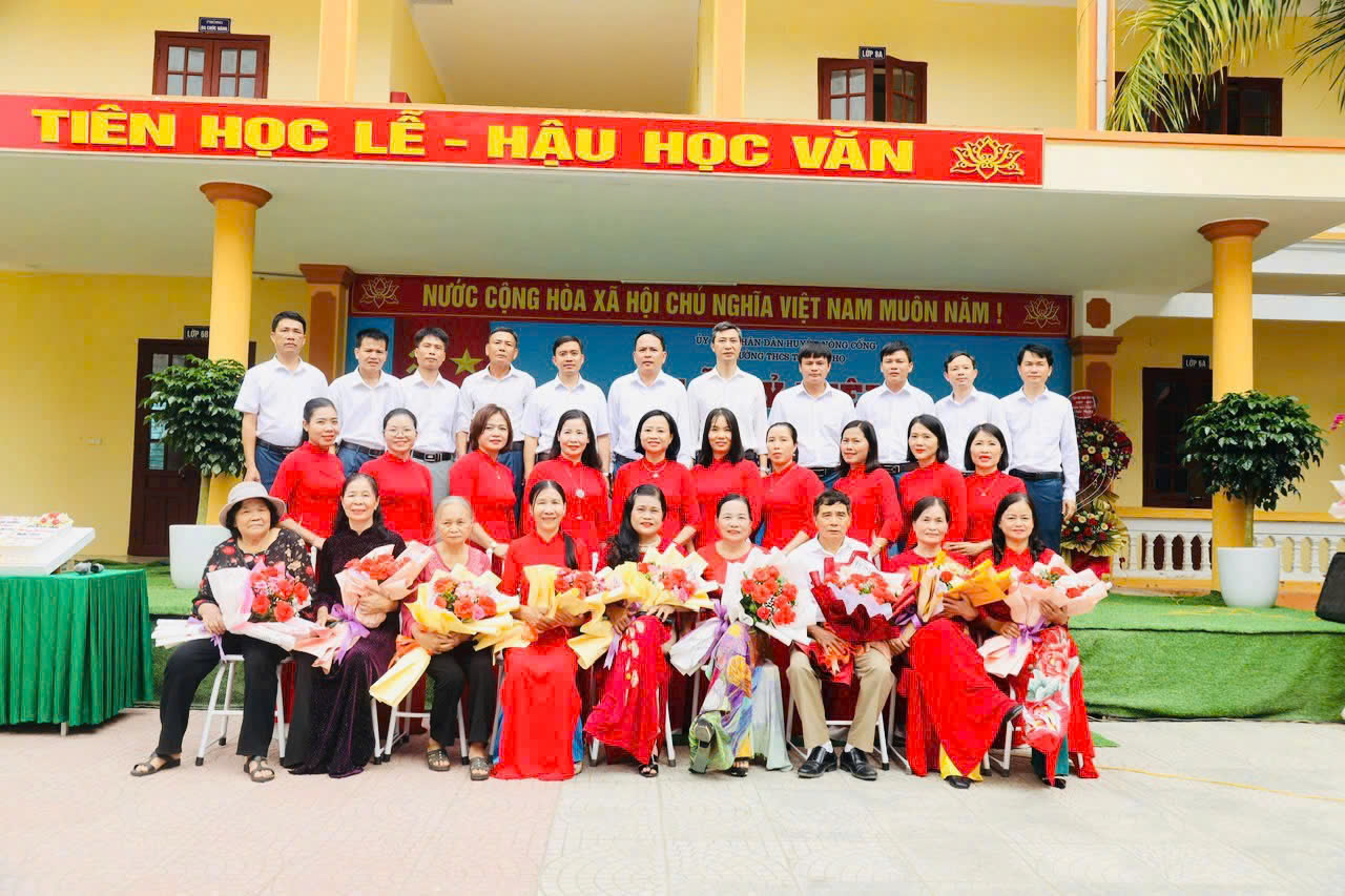 Trường THCS Thăng Thọ tổ chức Lễ kỷ niệm 42 năm ngày Nhà giáo Việt Nam 20/11 (20/11/1982-20/11/2024)