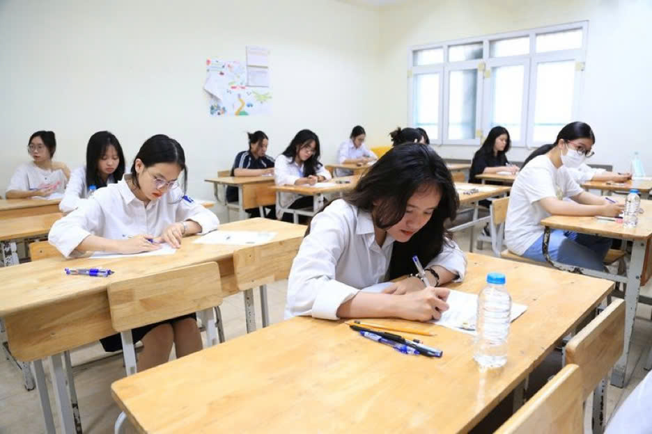Hà Nội ban hành Chỉ thị yêu cầu tổ chức hiệu quả các kỳ thi, tuyển sinh năm 2025