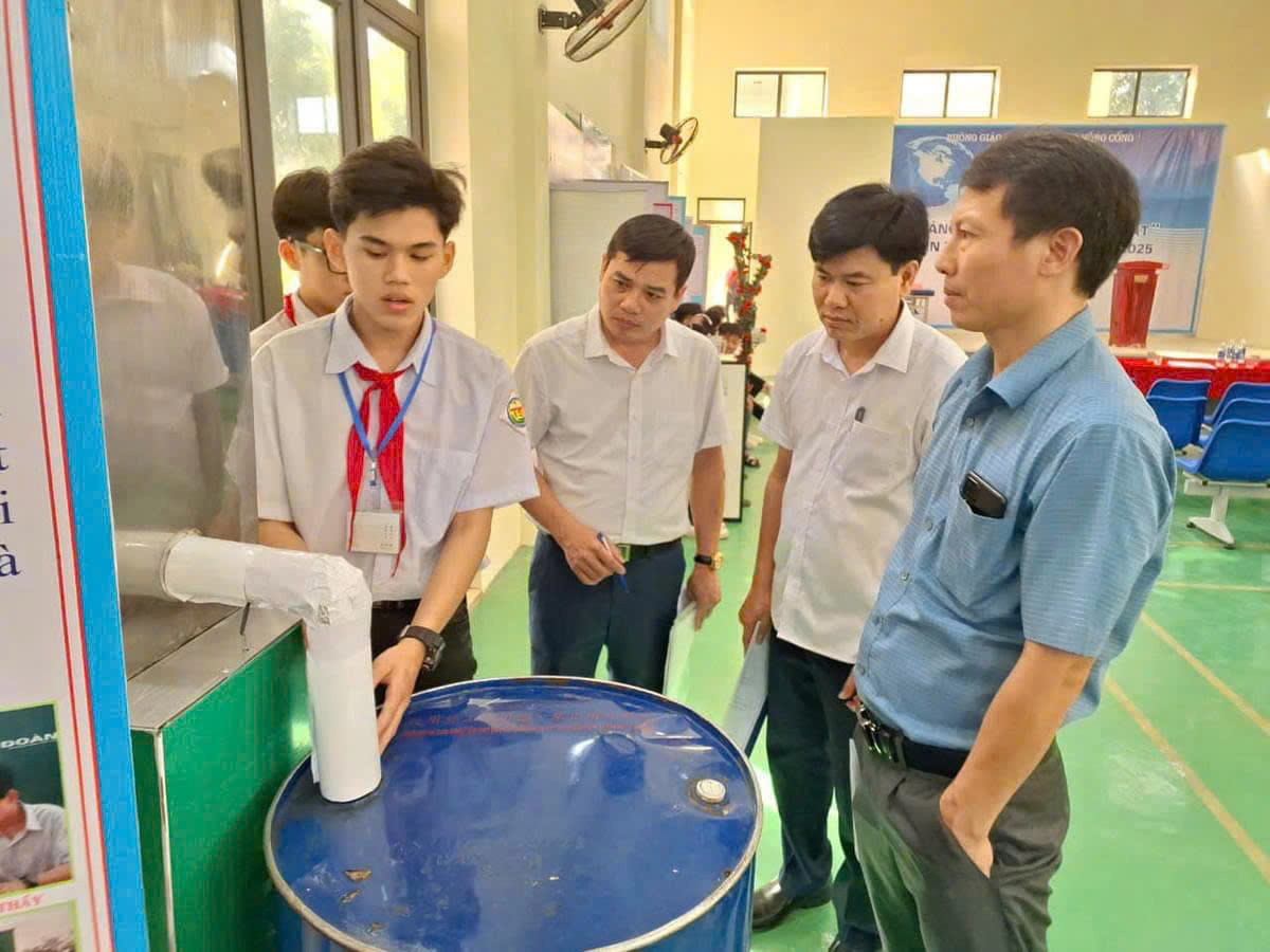 Nông Cống – Thanh Hóa: Tổ chức cuộc thi sáng tạo khoa học kỹ thuật lần thứ XI, năm học 2024 – 2025