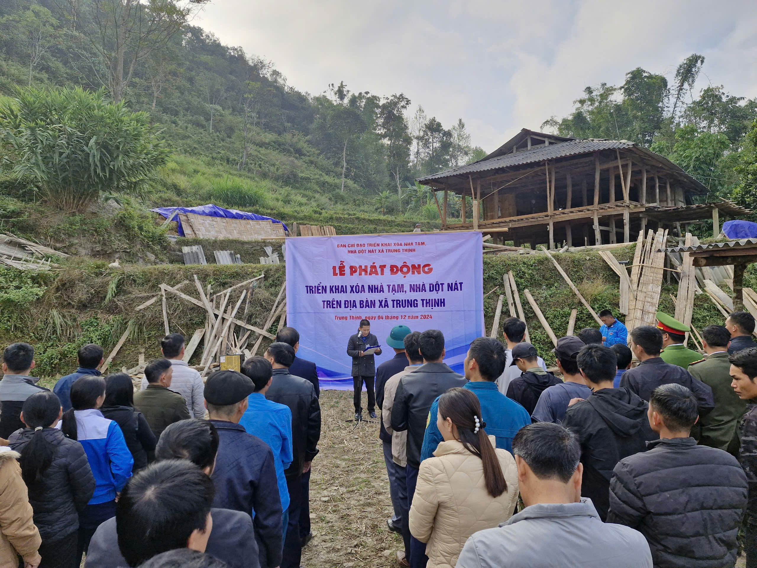 Hà Giang: xã Trung Thịnh(Xín Mần) phát động xóa nhà tạm nhà dột nát
