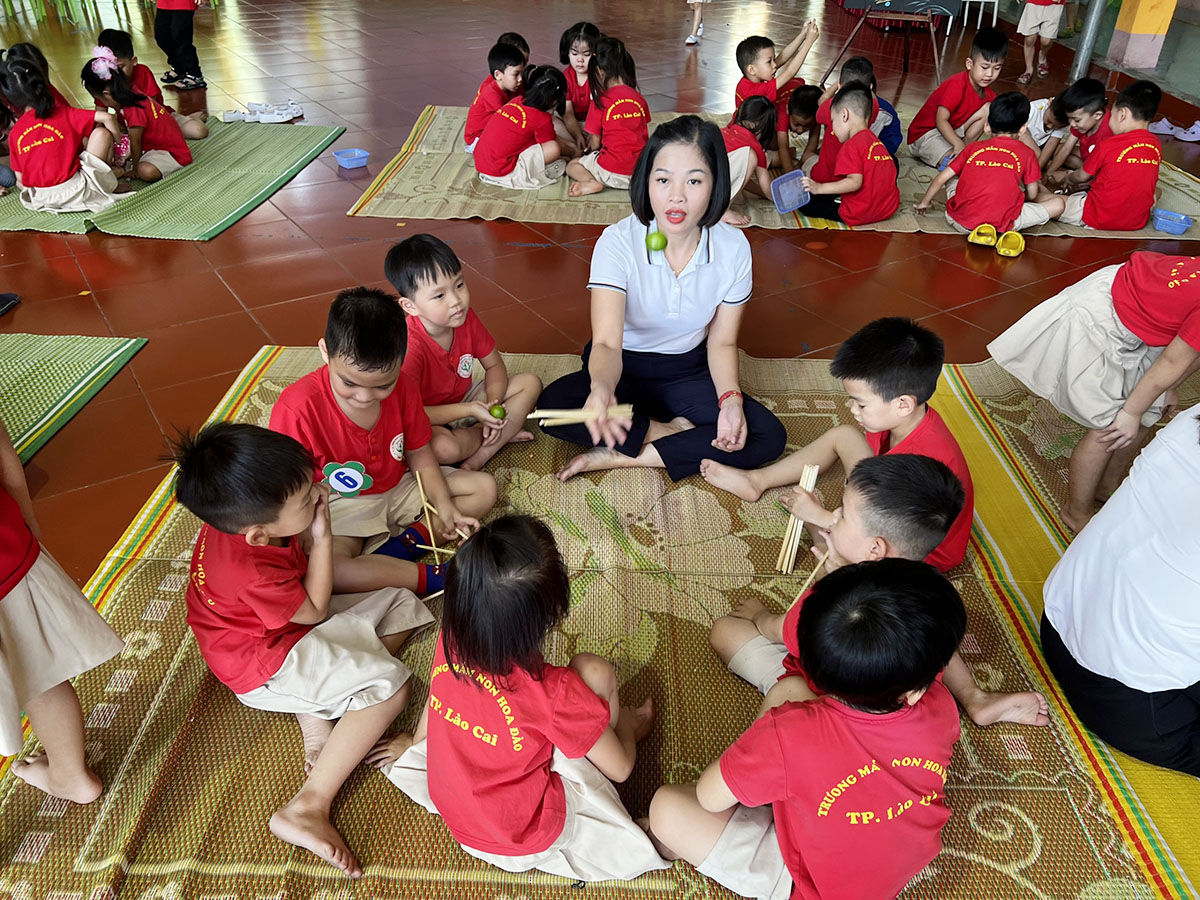 Lào Cai: Trường Mầm non Hoa Đào xây dựng trường mầm non lấy trẻ làm trung tâm