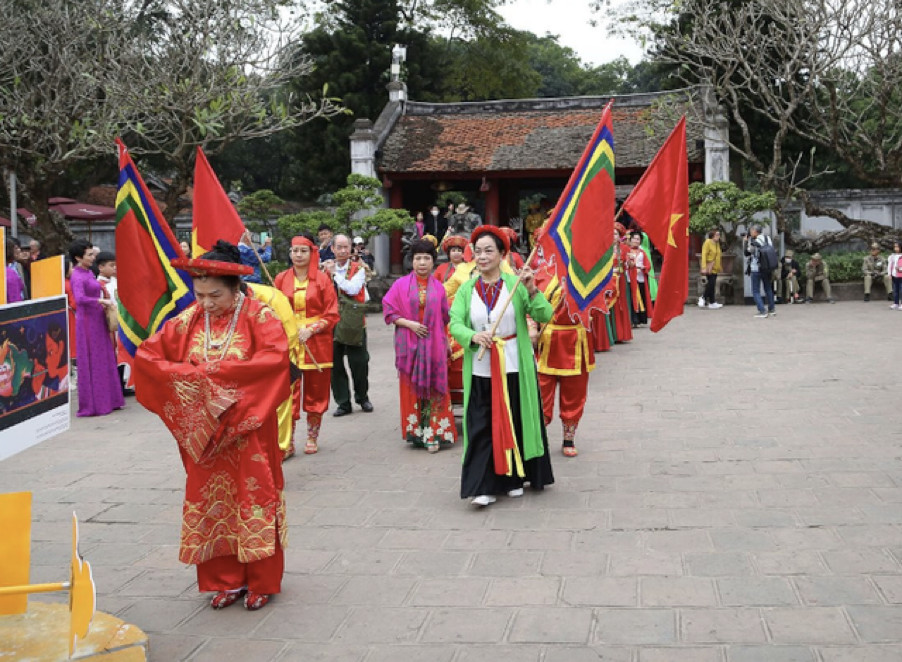 Hà Nội: Không khí xuân rộn ràng những ngày đầu năm mới