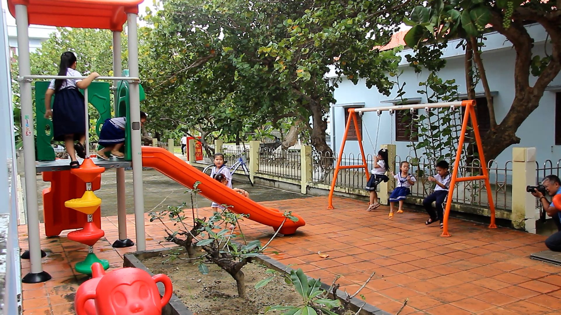 Gieo con chữ ở Trường Sa