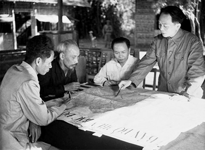 CHIẾN DỊCH ĐIỆN BIÊN PHỦ - SỰ HỘI TỤ CỦA Ý ĐẢNG - LÒNG DÂN TRONG CUỘC KHÁNG CHIẾN CHỐNG THỰC DÂN PHÁP XÂM LƯỢC (1945 - 1954)