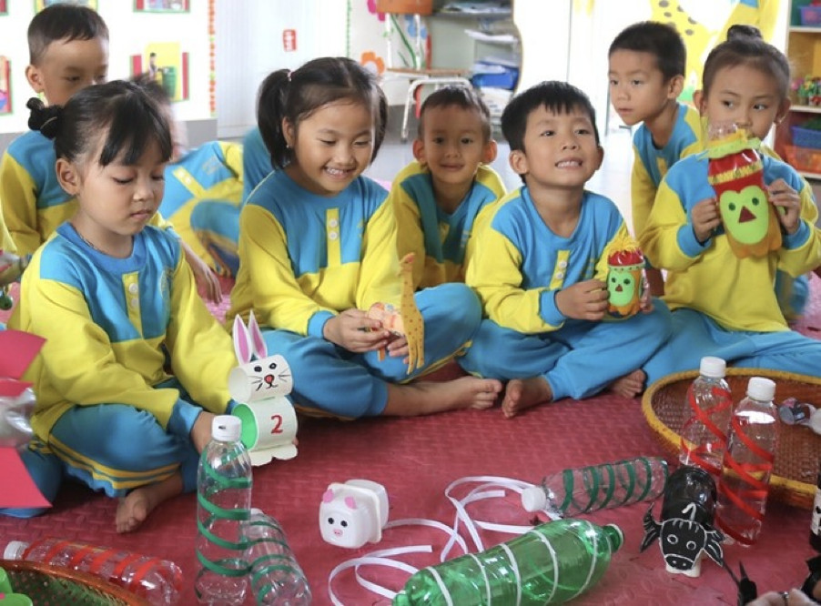 Trải nghiệm tái chế rác thải nhựa trong trường học