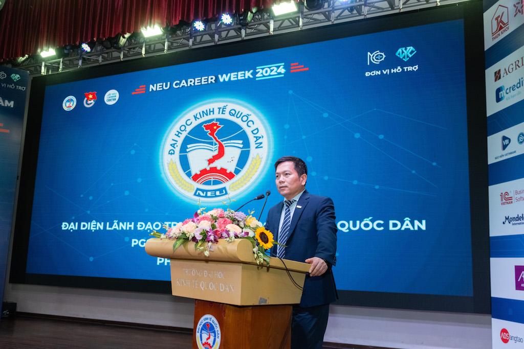 NEU CAREER WEEK 2024: NGUỒN NHÂN LỰC THÍCH ỨNG VỚI TOÀN CẦU HOÁ