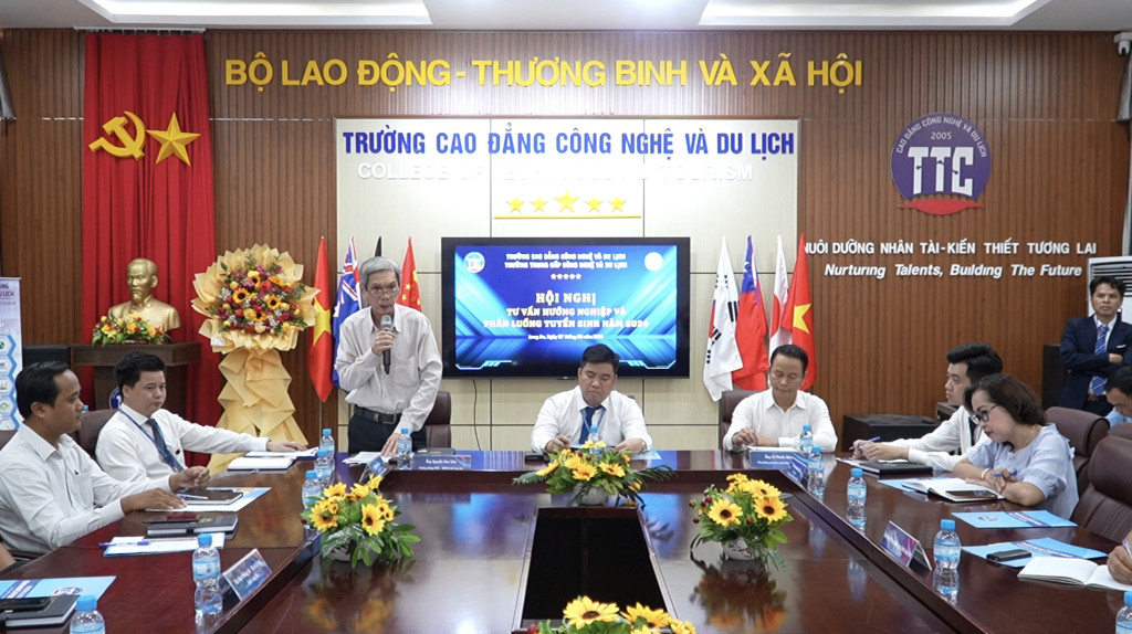 Hội Nghị tư vấn hướng nghiệp và phân luồng tuyển sinh năm 2024