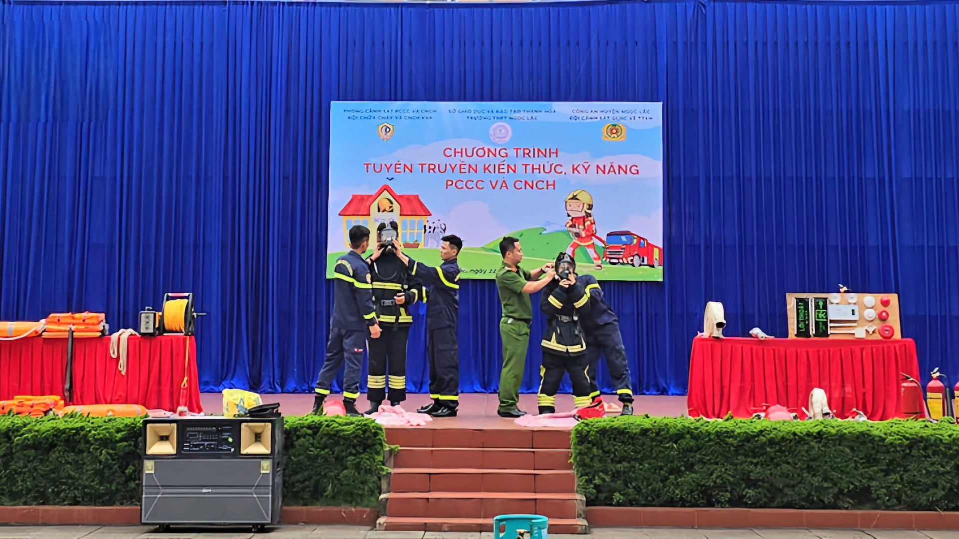 Thanh Hóa: Trang bị kỹ năng phòng cháy, chữa cháy cho học sinh