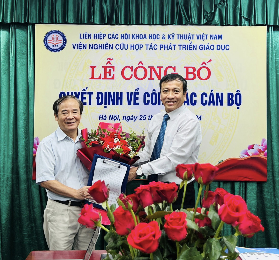LỄ CÔNG BỐ QUYẾT ĐỊNH VỀ CÔNG TÁC CÁN BỘ CỦA VIỆN NGHIÊN CỨU HỢP TÁC PHÁT TRIỂN GIÁO DỤC