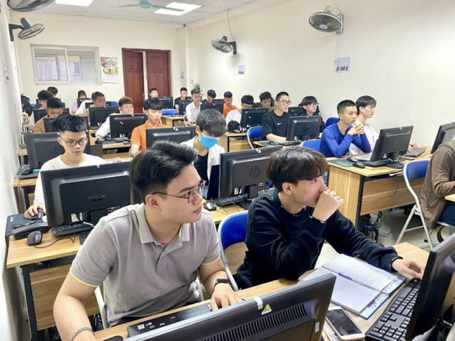 Một ngành học đang thiếu tới gần 200.000 nhân sự, thu nhập cao nhất lên đến 100 triệu/tháng