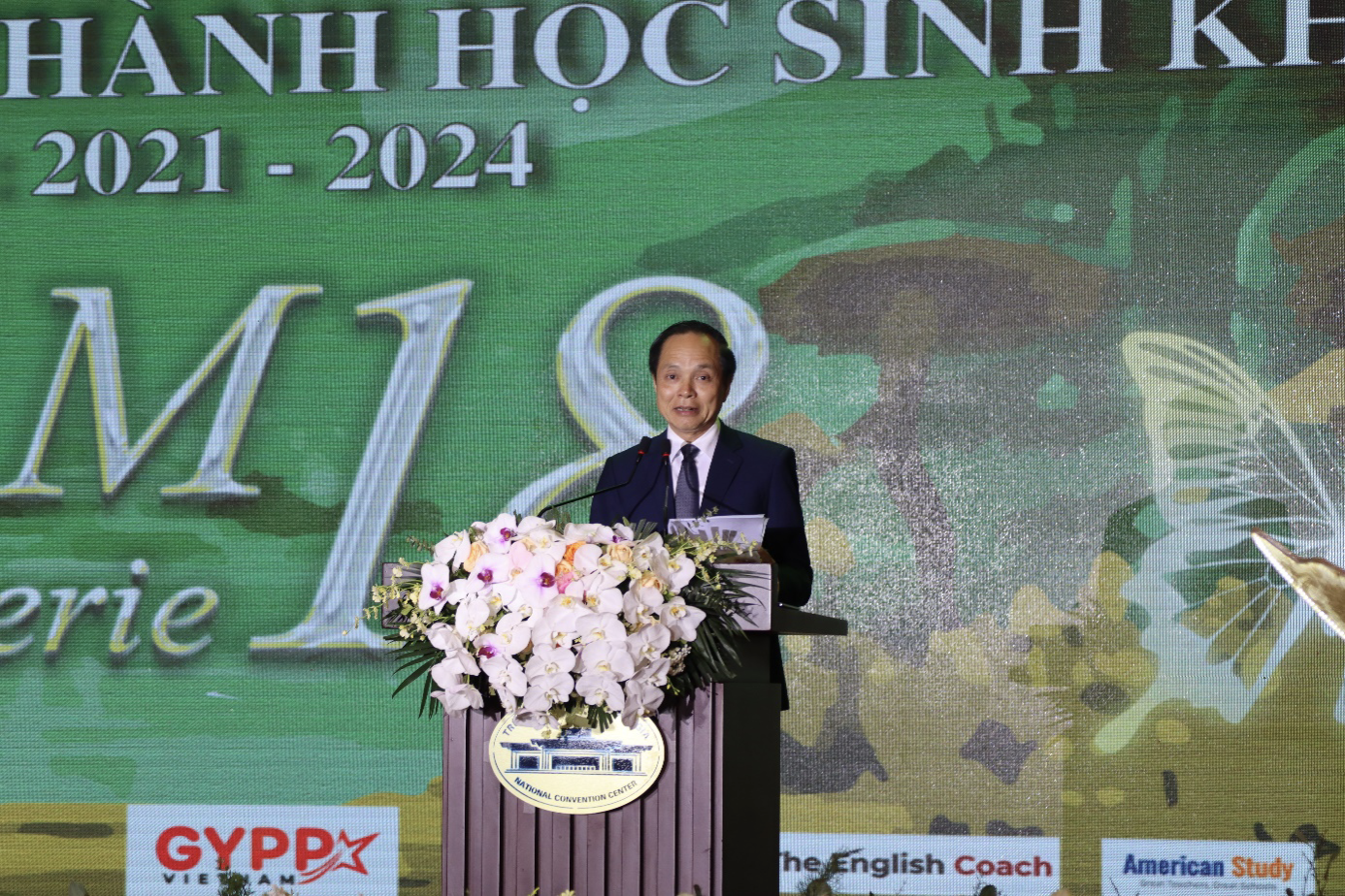 Học sinh Trường Chuyên Khoa học Xã hội và Nhân văn tại Đêm dạ hội CHẠM 18: THE FAERIE