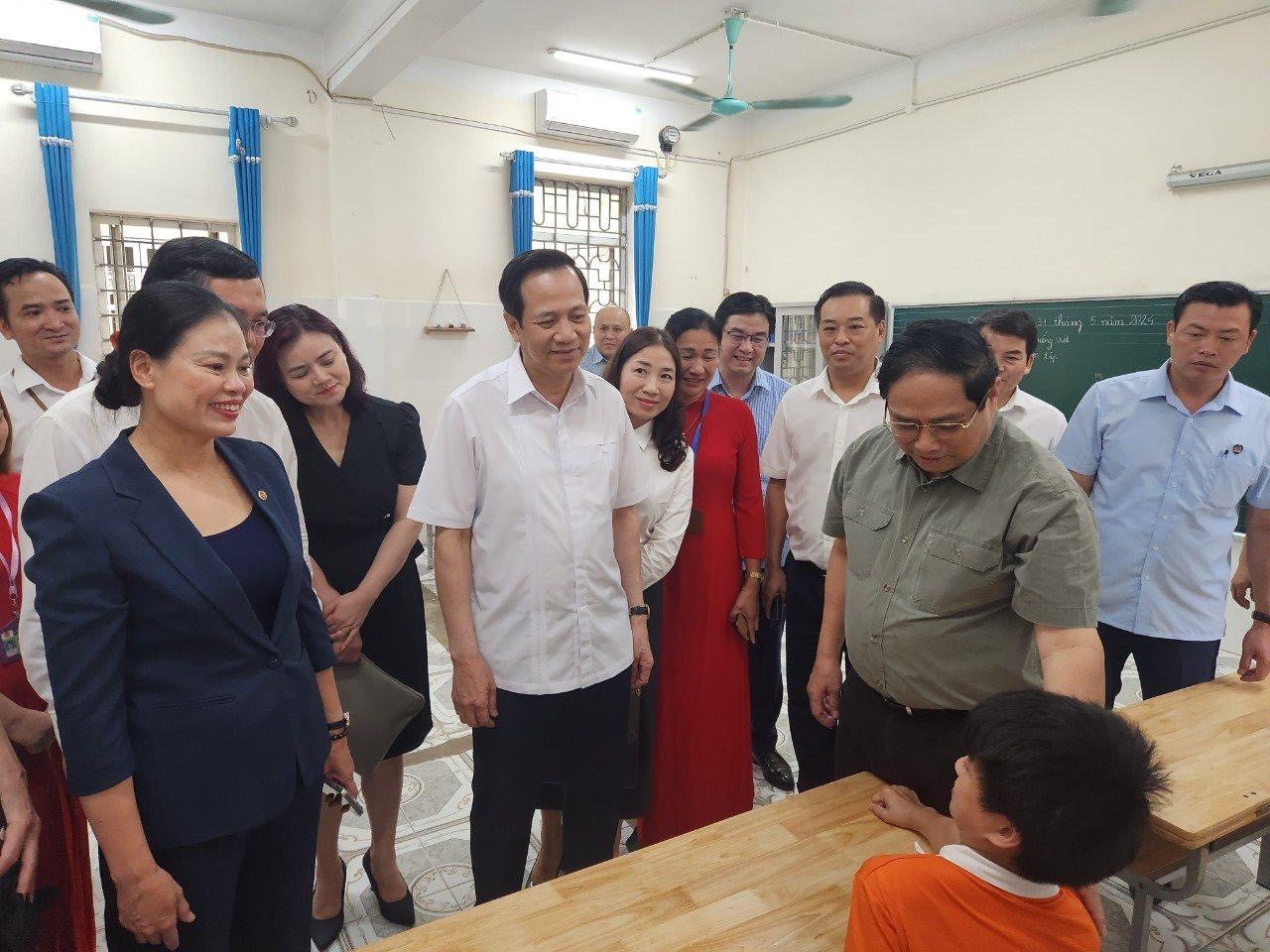Đảng, Nhà nước cùng các cơ quan chức năng luôn dành sự quan tâm, chăm lo đặc biệt cho trẻ em