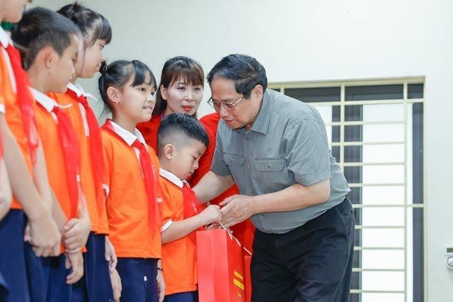 Đảng, Nhà nước cùng các cơ quan chức năng luôn dành sự quan tâm, chăm lo đặc biệt cho trẻ em