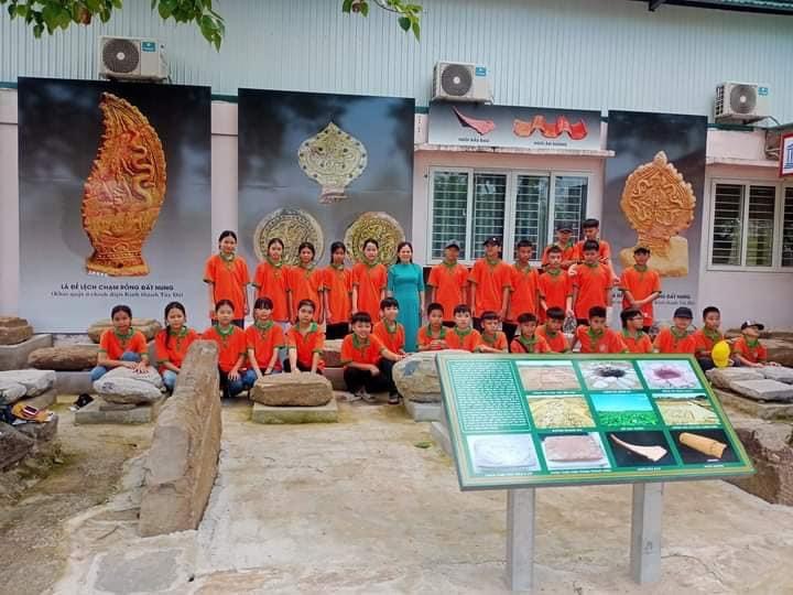 Di sản Thành Nhà Hồ hướng tới xây dựng – điểm đến an toàn, thân thiện, môi trường du lịch văn hoá, văn minh, hấp dẫn