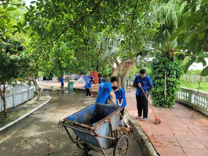 Tổng bí thư Nguyễn Phú Trọng Nhà Lãnh Đạo vĩ đại và bình dị trong lòng dân