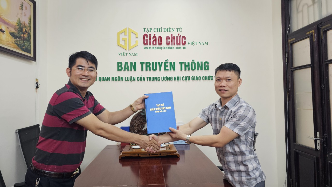 Ban Truyền Thông xúc tiến hợp tác với Viện Nghiên cứu Chính sách và Các vấn đề xã hội
