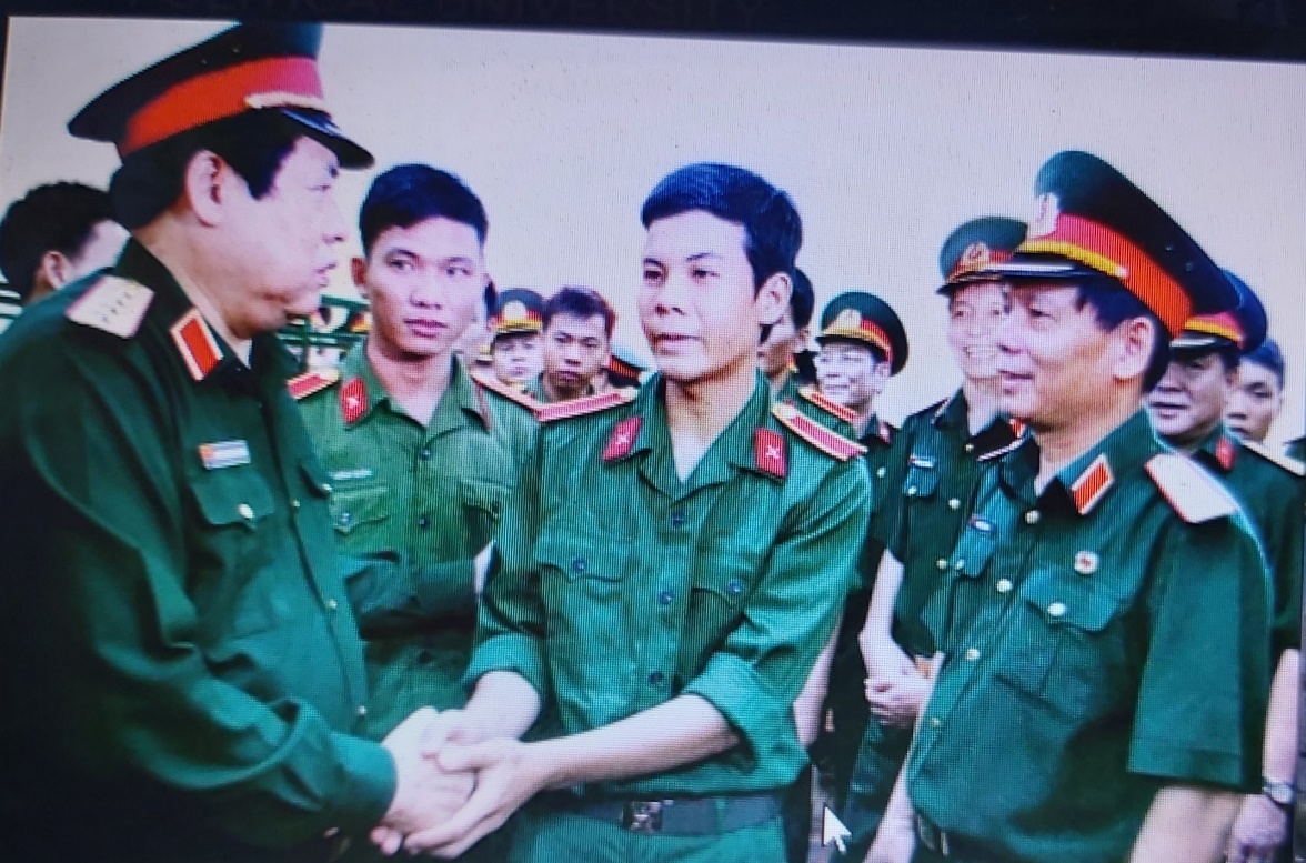 VĂN HÓA LÀ PHƯƠNG TIỆN GIÁO DỤC CHÍNH TRỊ TRONG NHÀ TRƯỜNG QUÂN ĐỘI