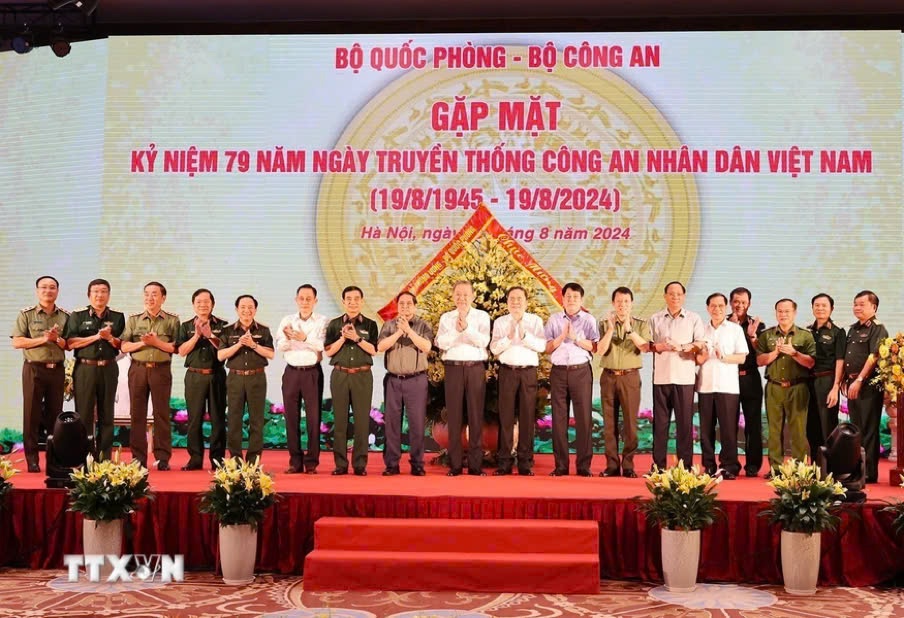 Kỷ niệm 79 năm ngày truyền thống Công an Nhân dân Việt Nam (19/8/1945 - 19/8/2024)