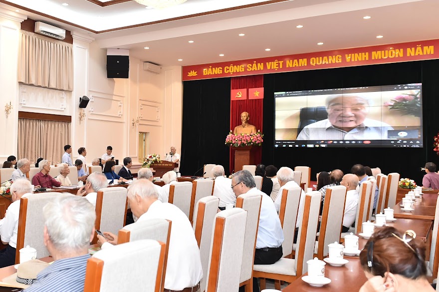BỘ TRƯỞNG BỘ GIÁO DỤC VÀ ĐÀO TẠO NGUYỄN KIM SƠN PHÁT BIỀU CHỈ ĐẠO TẠI HỘI THẢO KHOA HỌC