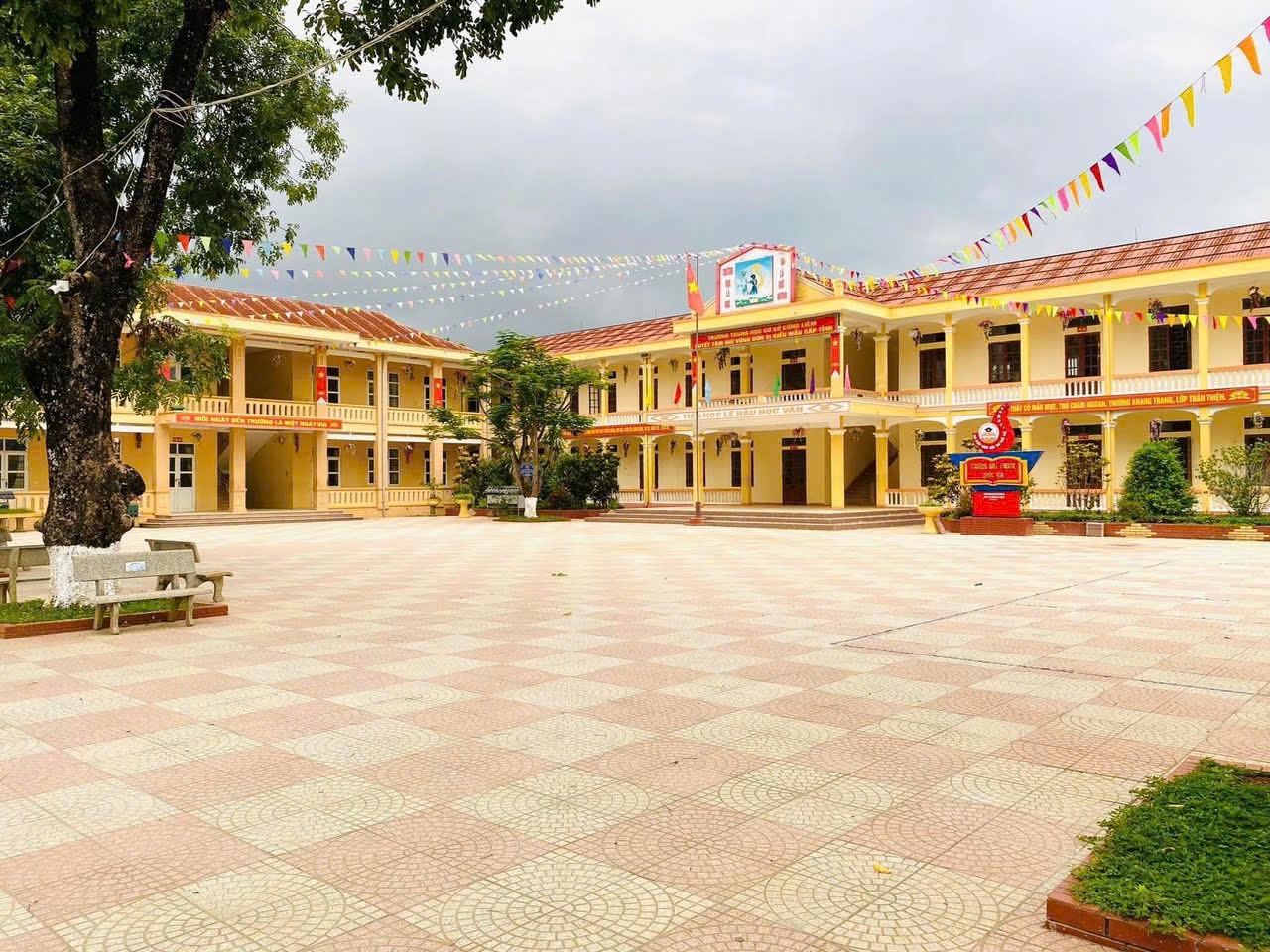 TRƯỜNG THCS CÔNG LIÊM: CÔNG TÁC CHUẨN BỊ CHO KHAI GIẢNG CHÀO ĐÓN NĂM HỌC MỚI