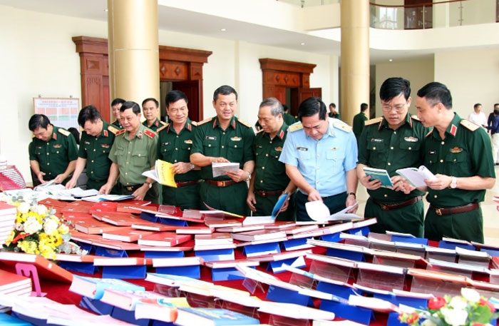 NÂNG CAO CHẤT LƯỢNG QUẢN LÝ TƯ TƯỞNG HỌC VIÊN Ở CÁC HỌC VIỆN, TRƯỜNG SĨ QUAN QUÂN ĐỘI HIỆN NAY