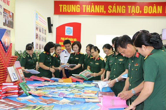 GIẢI PHÁP NÂNG CAO NHẬN THỨC, ĐỔI MỚI HOẠT ĐỘNG BÌNH ĐẲNG GIỚI CỦA ĐỘI NGŨ CÁN BỘ, HỘI VIÊN PHỤ NỮ Ở HỌC VIỆN CHÍNH TRỊ HIỆN NAY