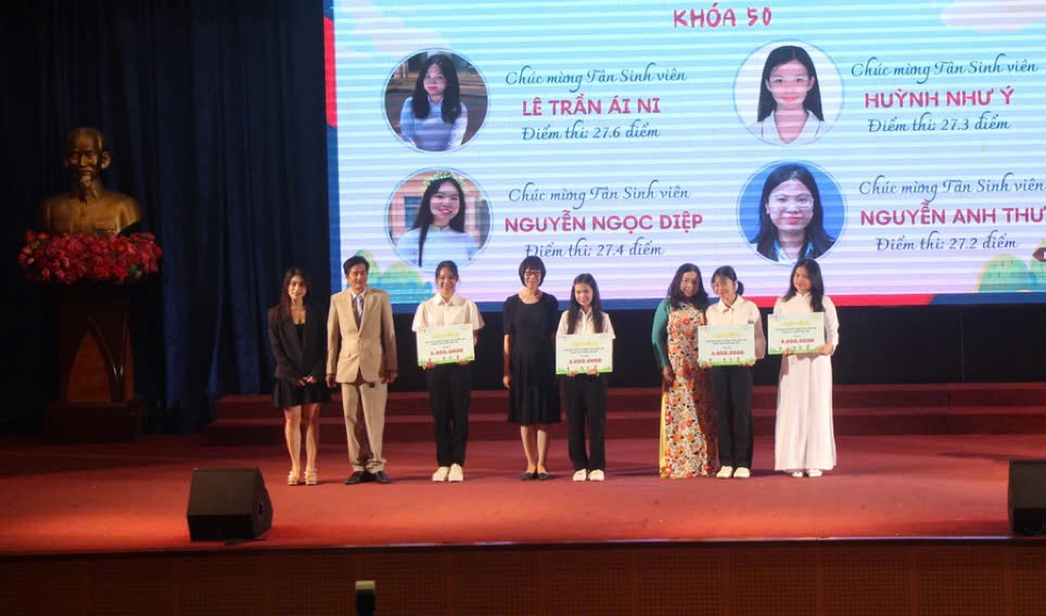 Đào tạo giáo viên Mầm non: Nỗ lực vững vàng và tình yêu thương
