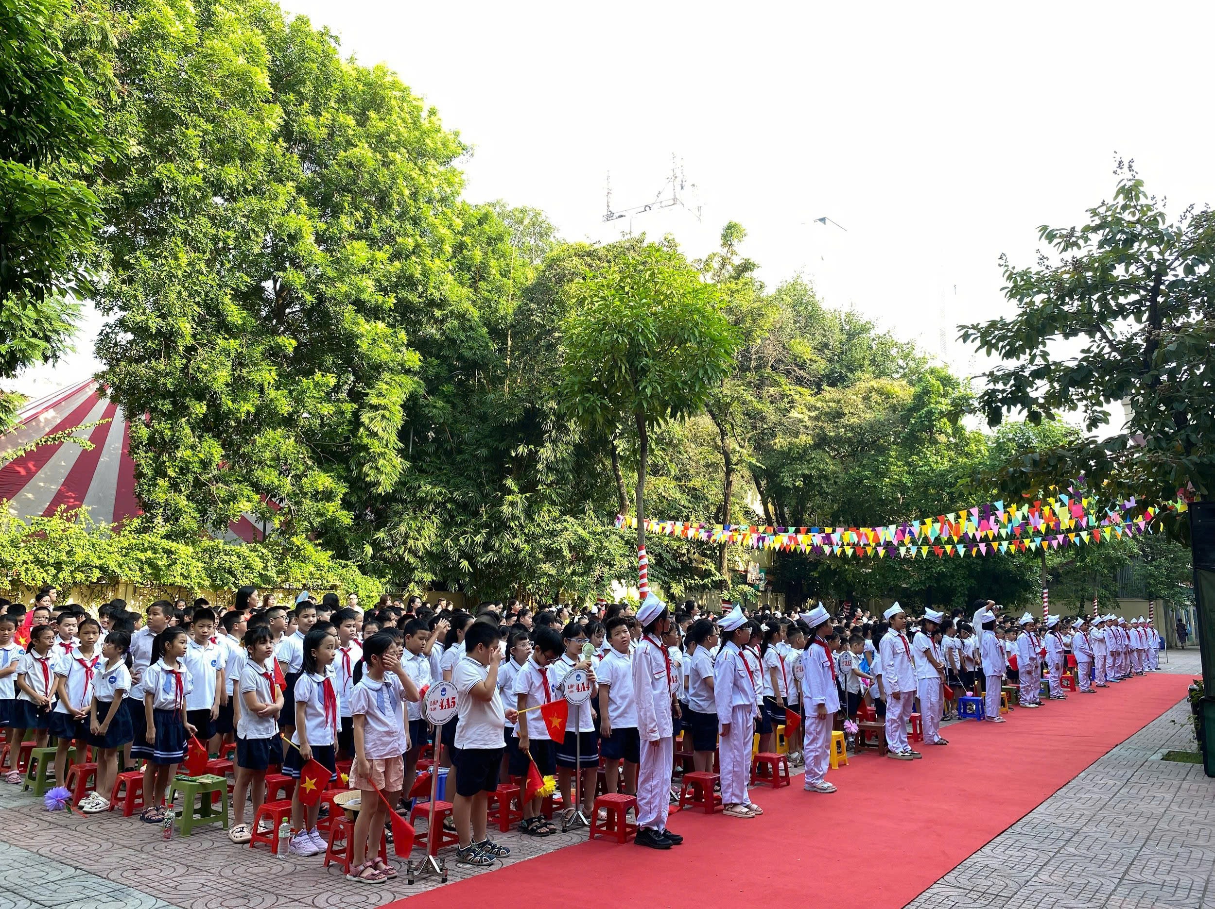 Hơn 23 triệu học sinh cả nước bắt đầu năm học mới